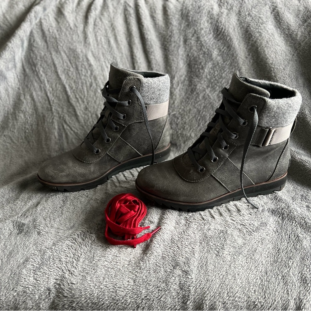 Sorel Harlow Conquest Boot in Quarry, size 8 - Picture 7 of 8